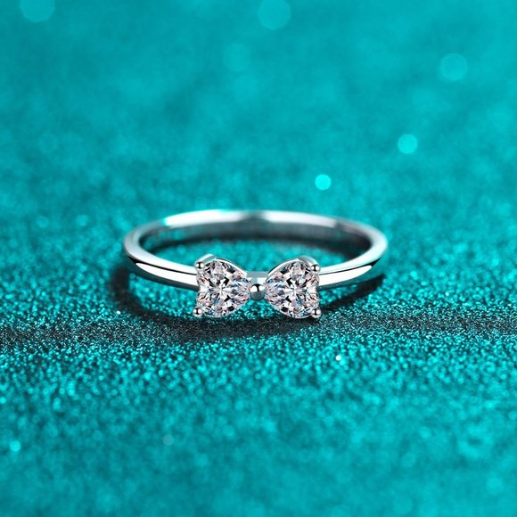 Certified .8 ct. t.w. Moissanite Diamond Heart Bow Ring NEW - Picture 4 of 8